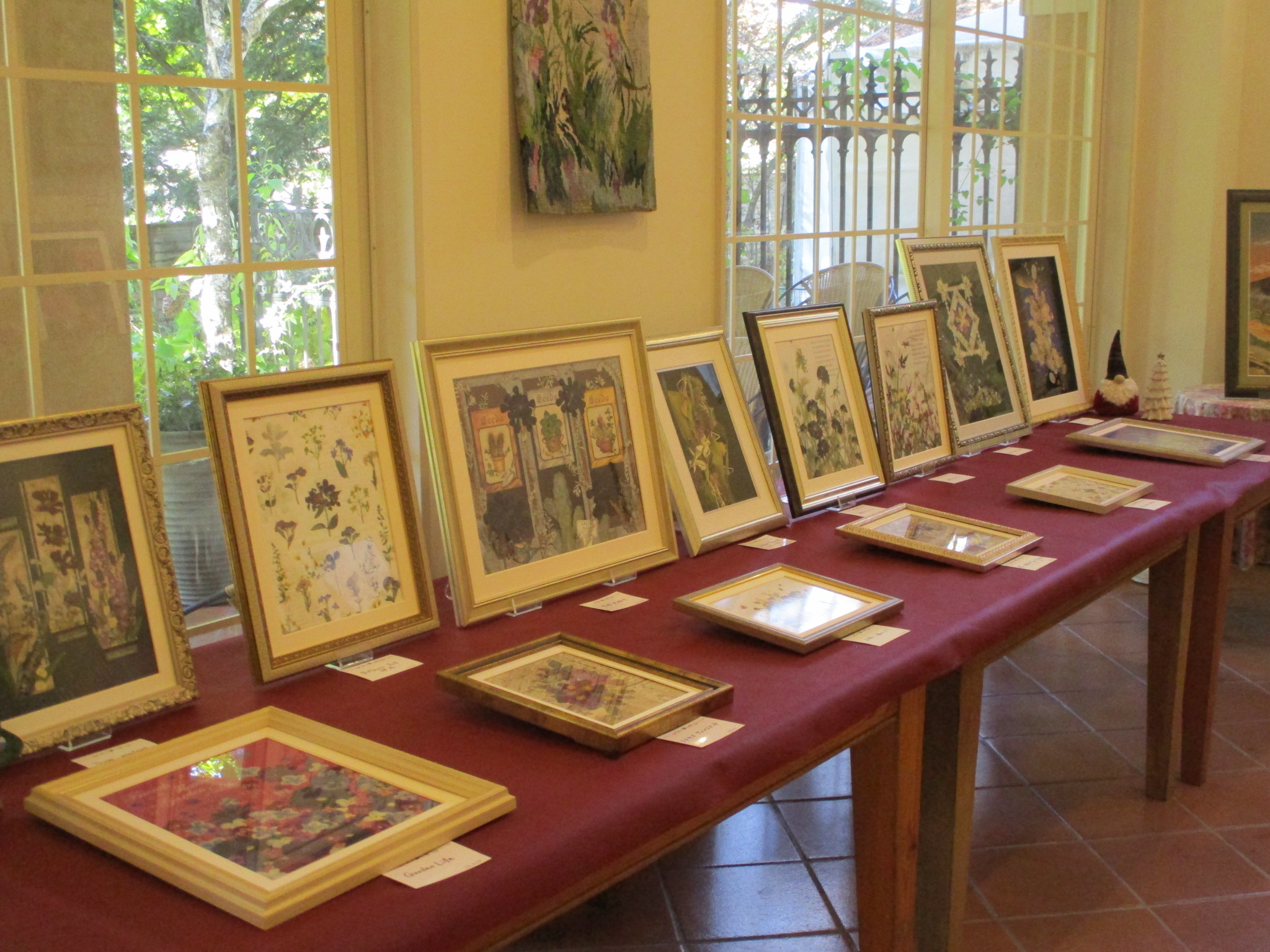 晩秋の庭で押花展～長島早苗の押し花とワークショップ～ | 蓼科高原